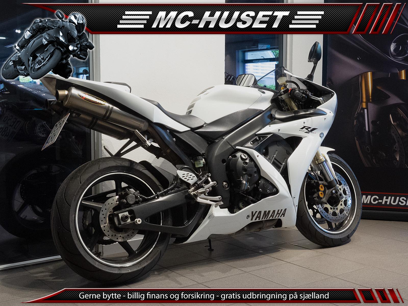 Yamaha YZF R1