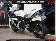 Yamaha YZF R1