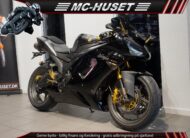 Kawasaki ZX6R