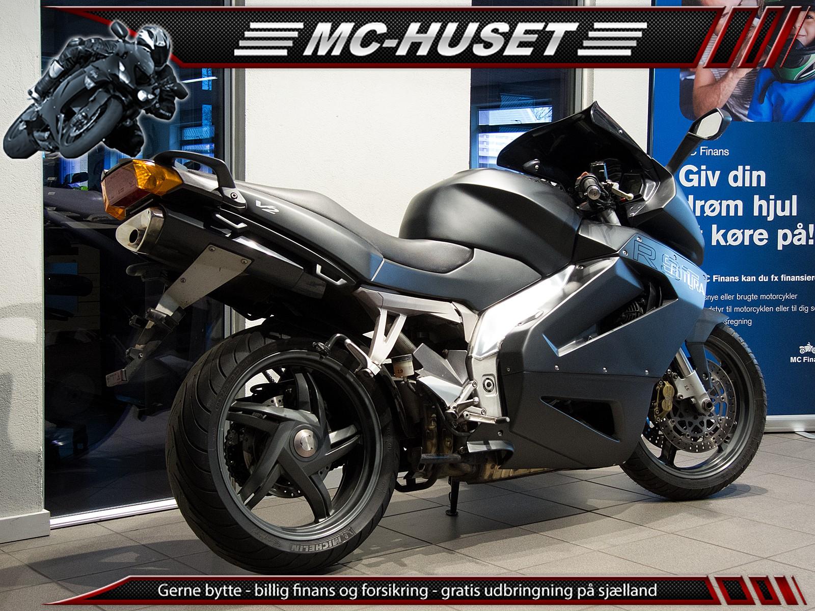 Aprilia RST 1000 Futura