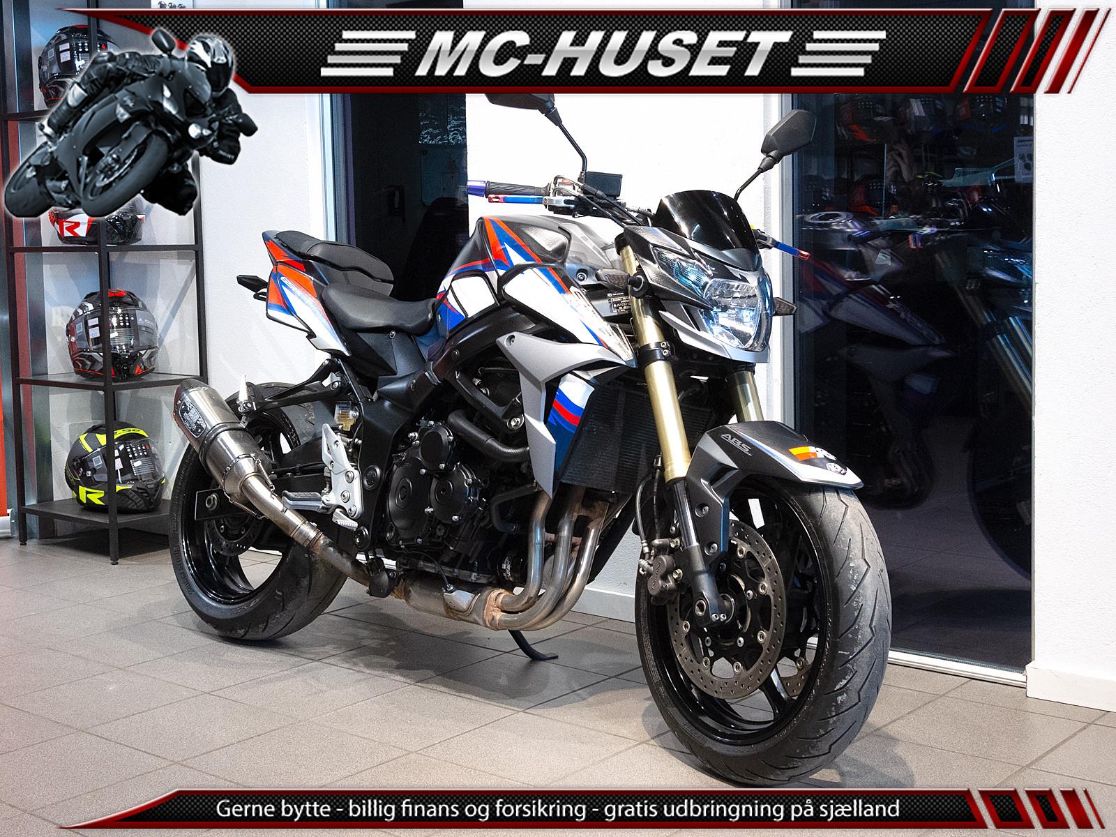 Suzuki GSR 750